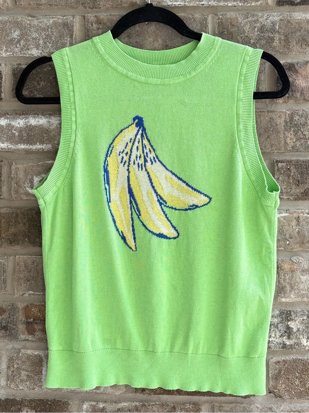 Free Assembly Green Knit Banana Graphic Crew Neck Sweater Vest Tank Green